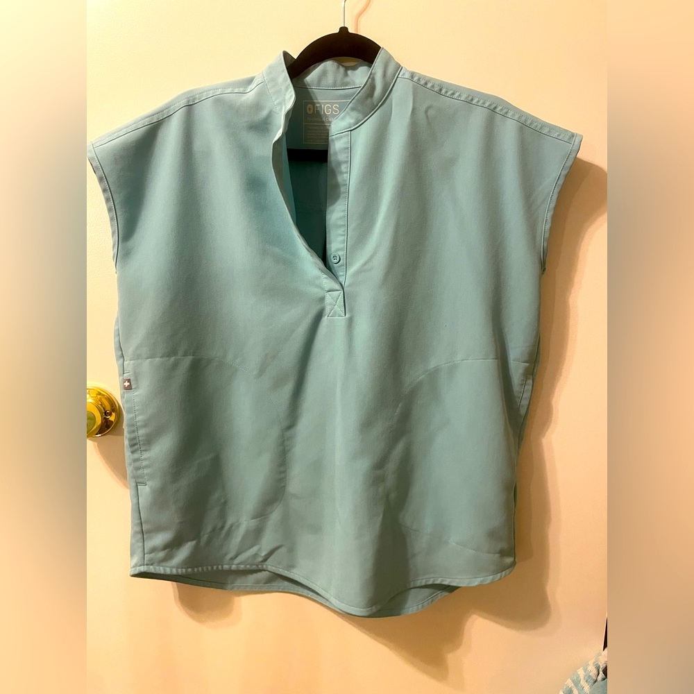Xs Rafaela scrub top